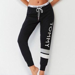 NWT Tommy Hilfiger Sweatpants